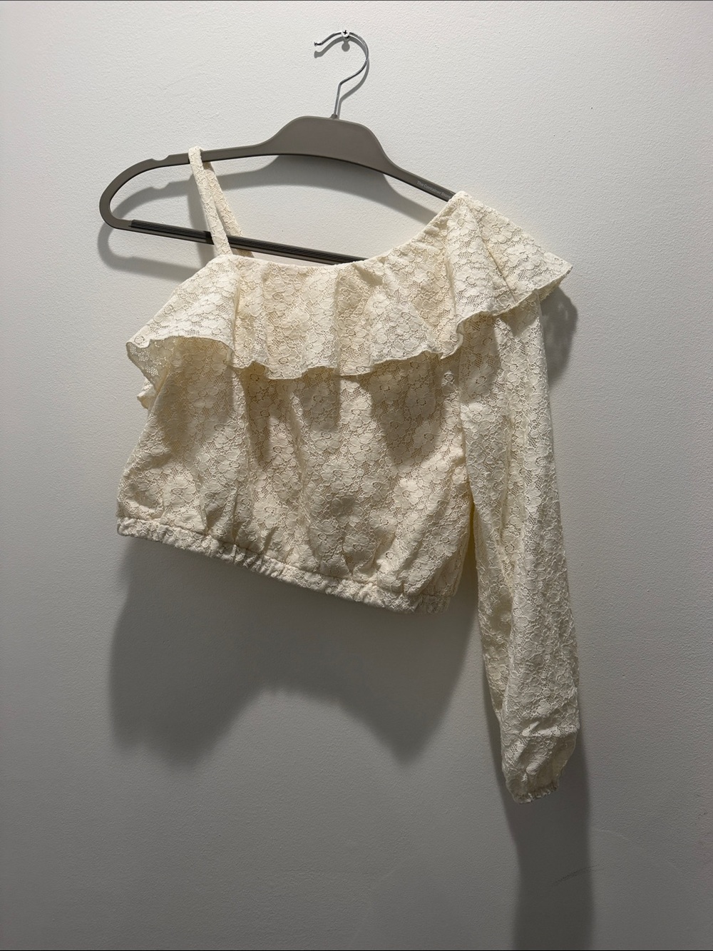 Zara Cream One-Shoulder Lace Ruffle Crop Top
